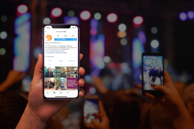Smarttelefon med kultur- och fritidskontorets instagram