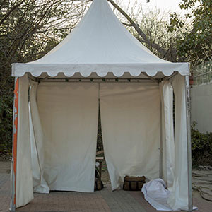 Bilden visar ett tält som utställare brukar använda